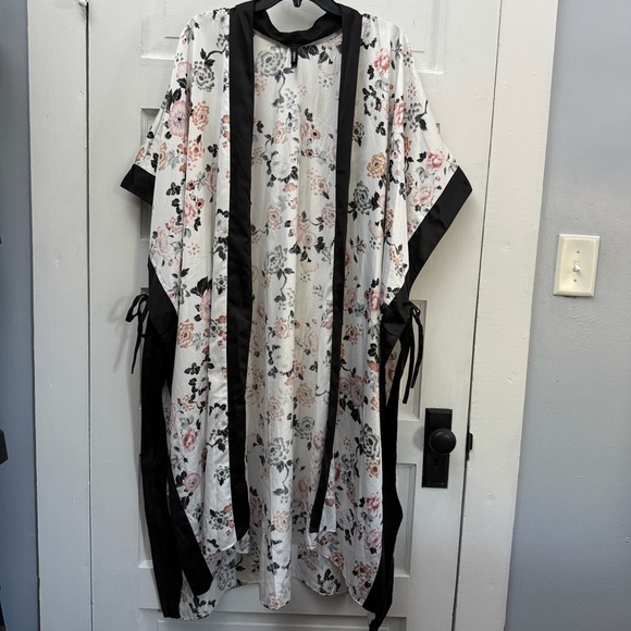 Floral Kimono Duster Cardigan Torrid Womens O S Black Trim - Picture 1 of 8